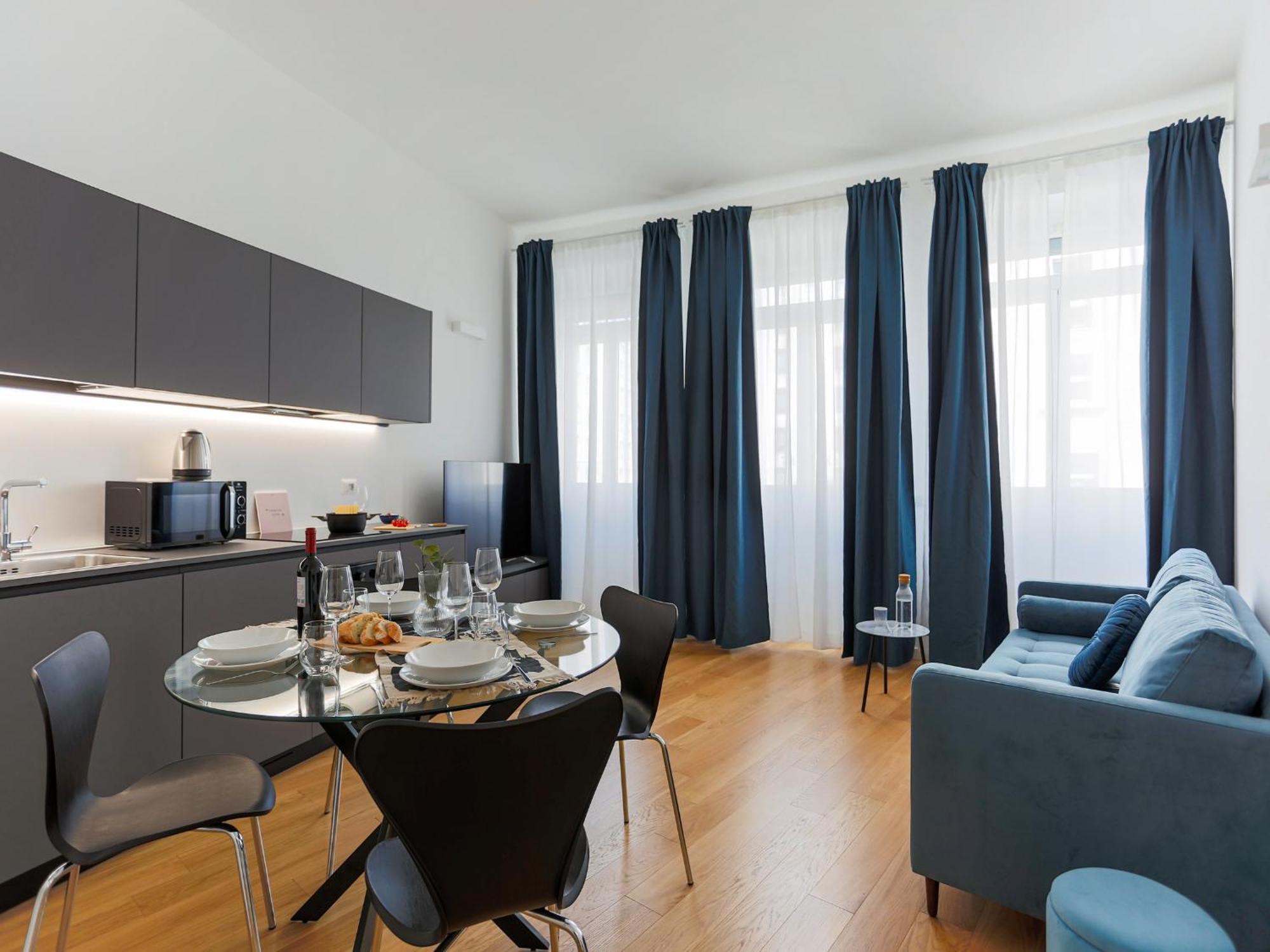The Best Rent - Modern One Bedroom Apartment In San Babila Милано Екстериор снимка