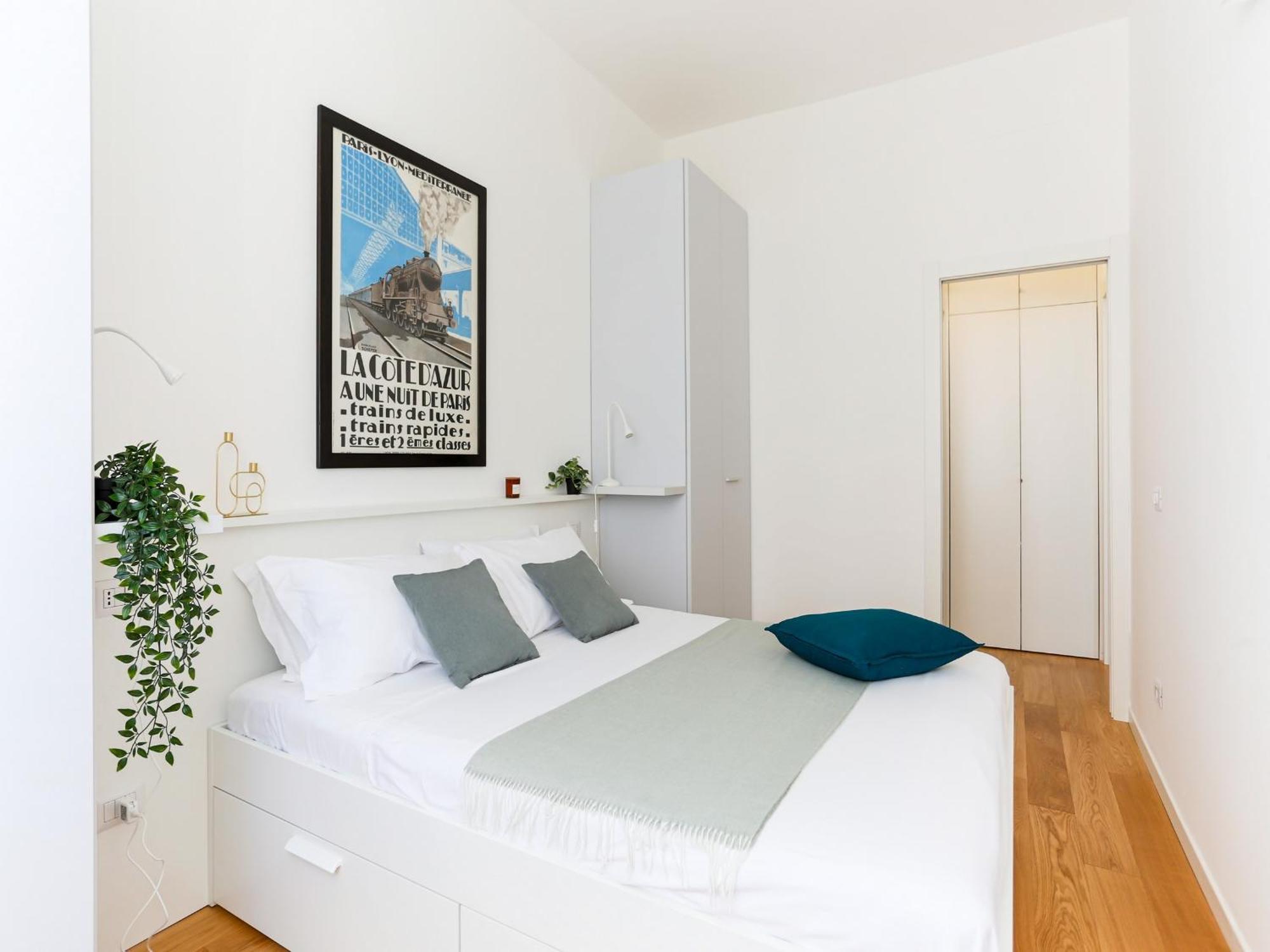 The Best Rent - Modern One Bedroom Apartment In San Babila Милано Екстериор снимка
